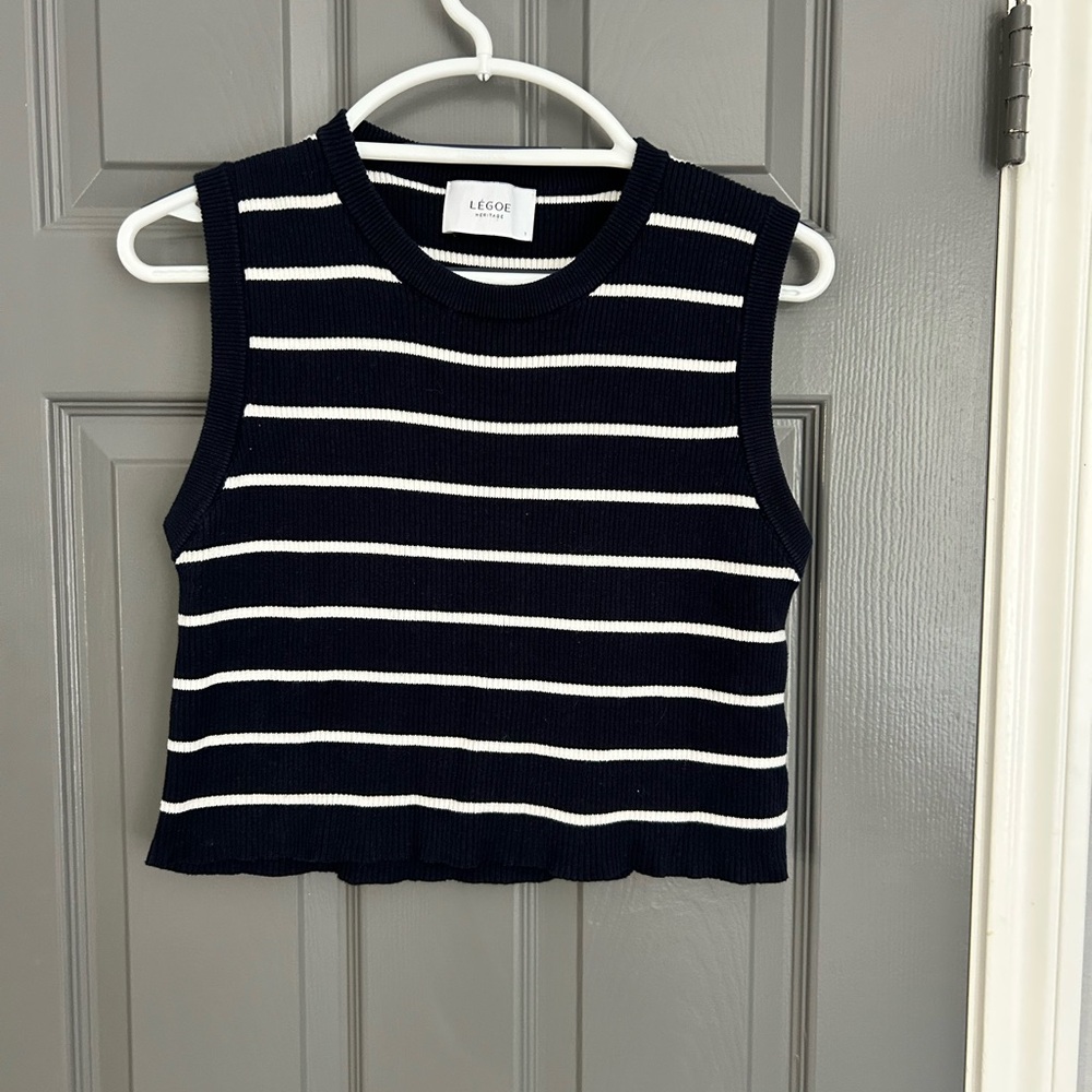 LEOCE Navy and White Striped Crop Top